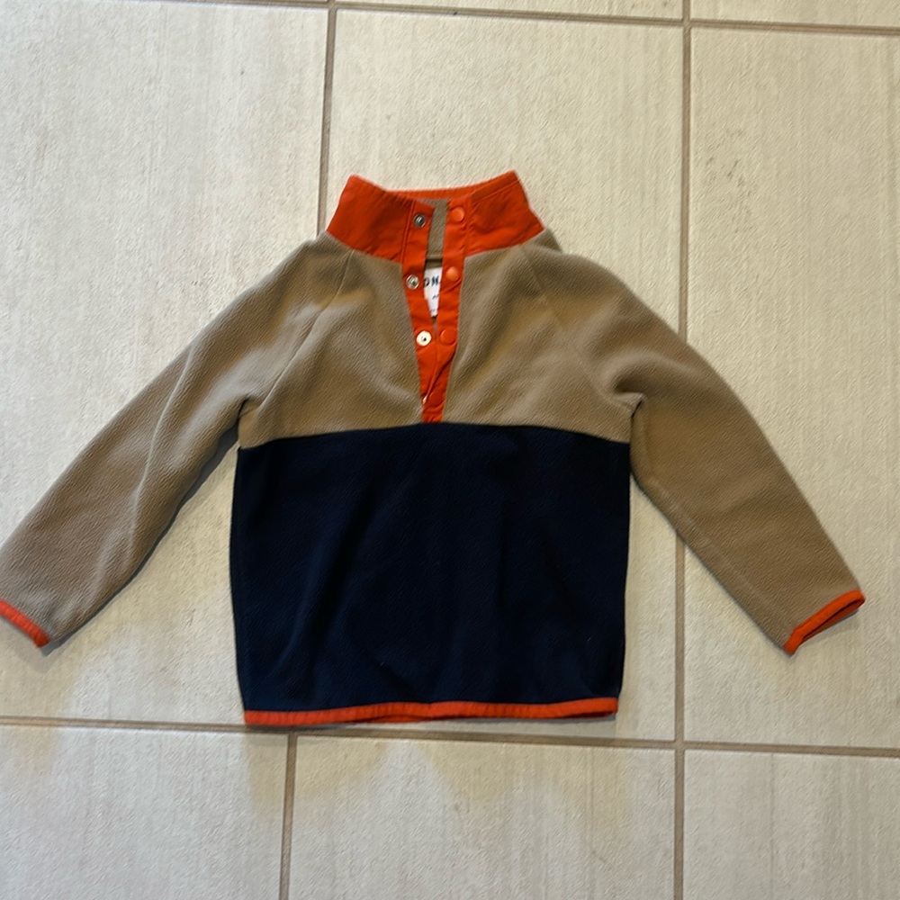 Boys old navy 4T sweater